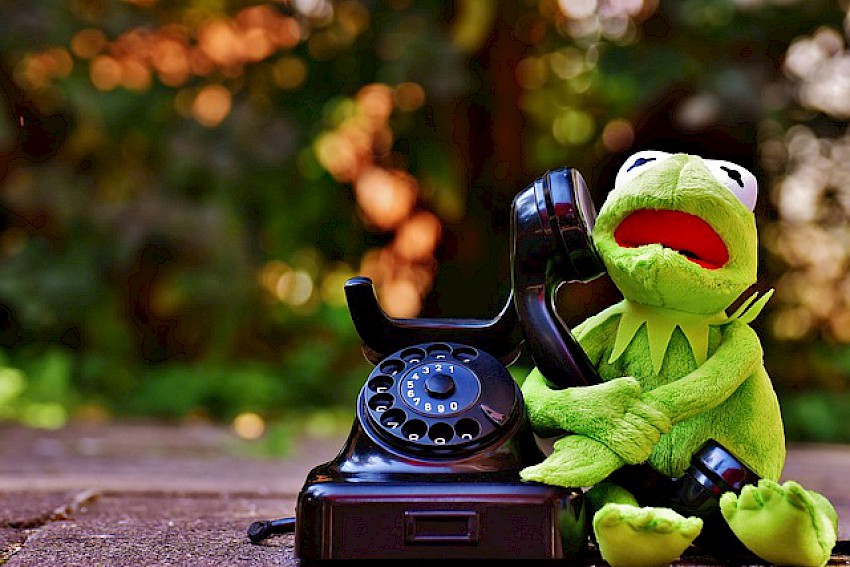 Begrüßung am Telefon – wie melde ich mich richtig am Telefon?